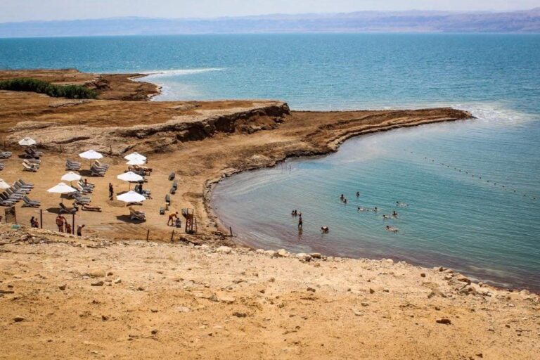 أفضل وقت لزيارة البحر الميت: الطقس، المنتجعات، والشفاء