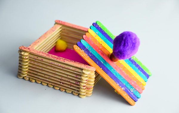 شاشات مشربية خشبية DIY لخصوصية وأناقة مميزة في بيتك