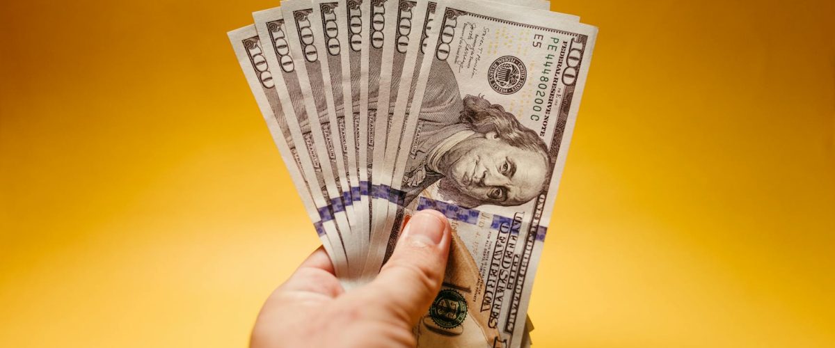 كيف تقلل ديونك وتدخر أموالك بفعالية عالية؟