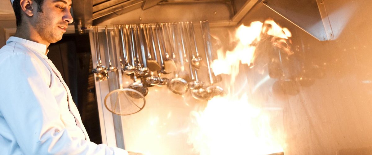 فن صنع الزبادي الطازج في المنزل على الطراز العربي