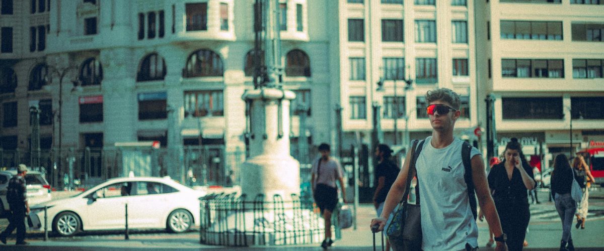 دليل التسوق في دبي: من الأسواق الشعبية إلى المولات الضخمة