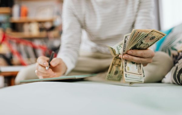 كيفية الاستثمار في العقارات دون امتلاك عقار: دليل عملي