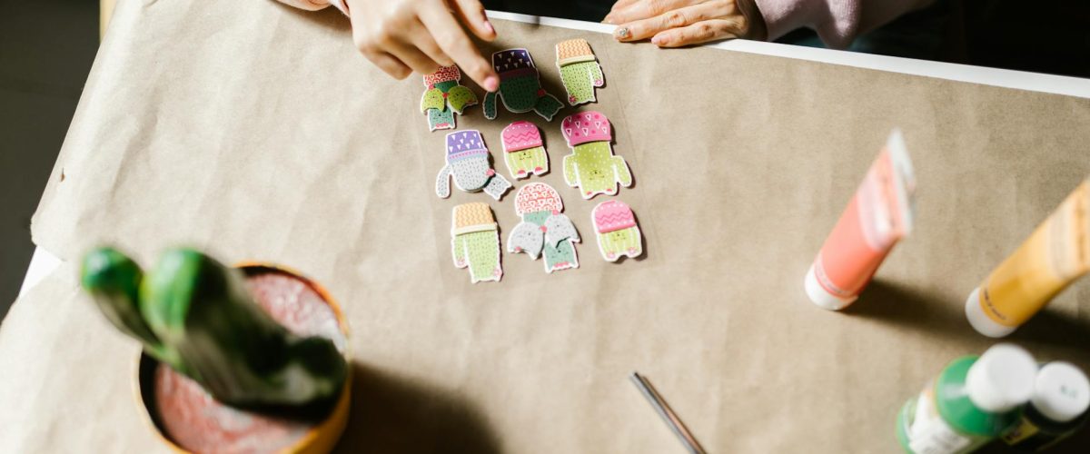 حوّل برطماناتك القديمة إلى فوانيس بنقوش عربية رائعة!