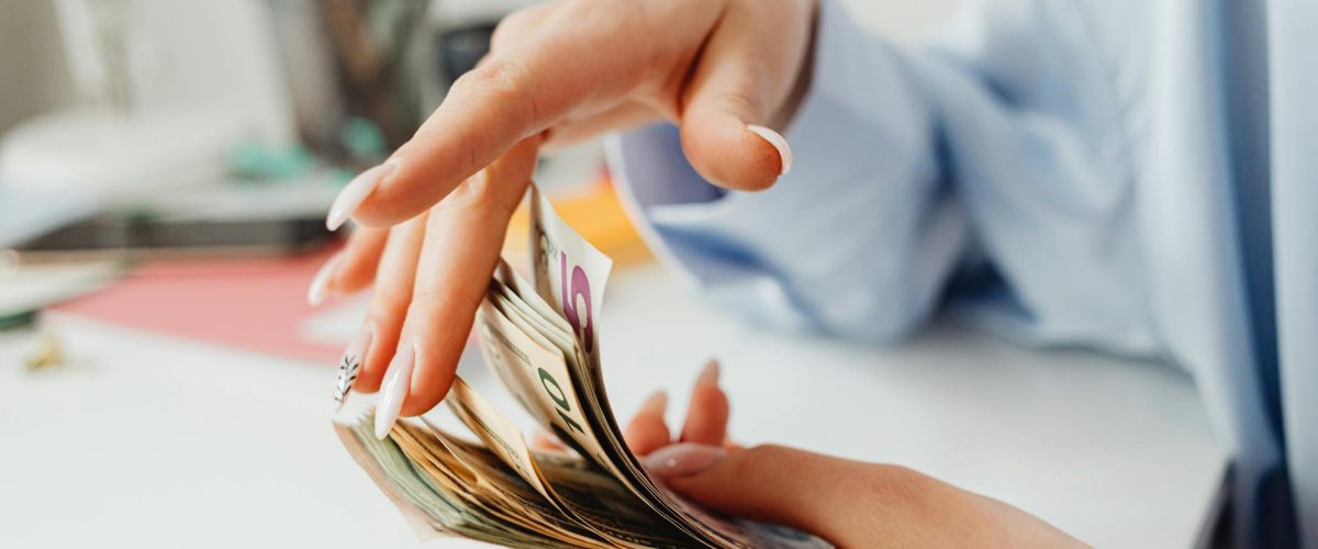 نصائح مهمة لإدارة المال بفعالية كفريلانسر محترف