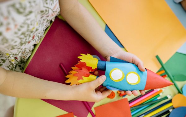 كيف تصنع طاولة جانبية بالفسيفساء بتصاميم عربية هندسية؟