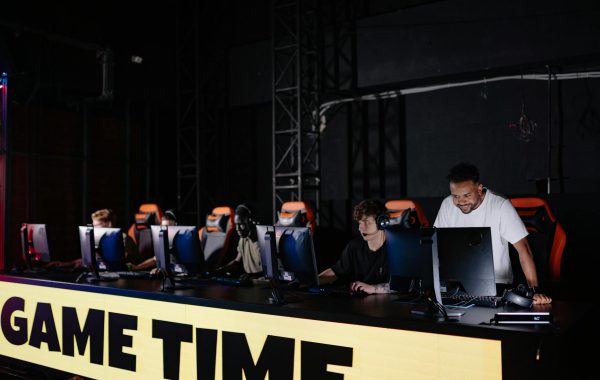 تغييرات ميتا الموسم 14 في League of Worlds: من يسيطر؟