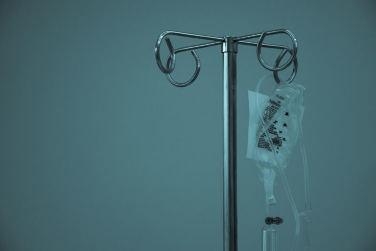 صعود العلاج بالمواد المخدرة: ماذا تقول الأبحاث؟