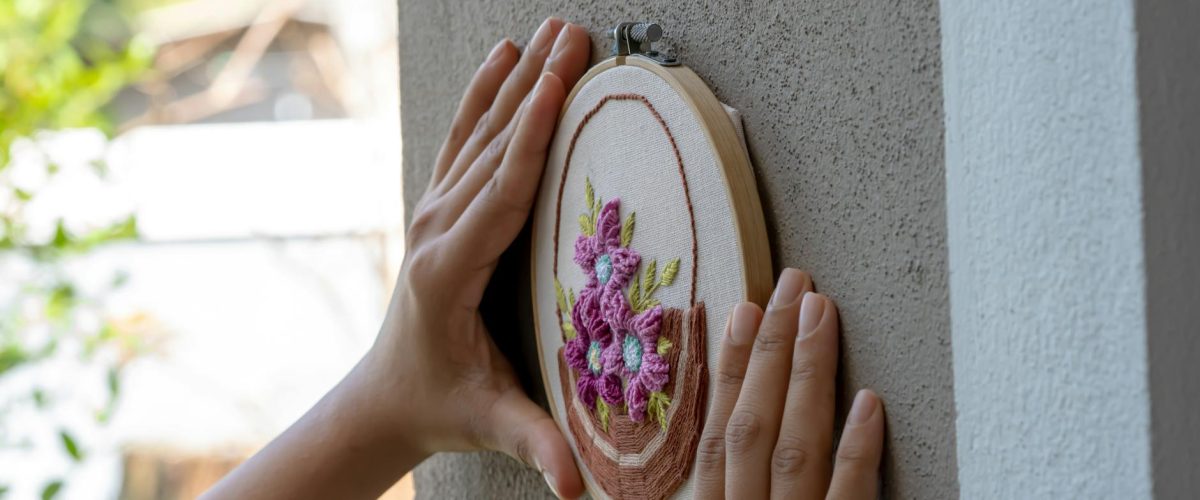 حوّل الأبواب القديمة إلى فواصل غرف بطابع ألف ليلة وليلة