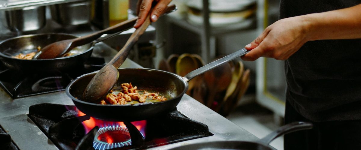 الأكل الواعي: استمتع بطعامك بدون إفراط وبسهولة