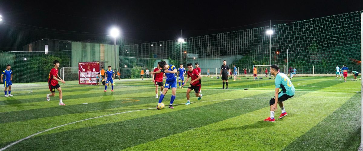 أستون فيلا يصارع للمربع الذهبي – إلى أين يصل أيمري؟