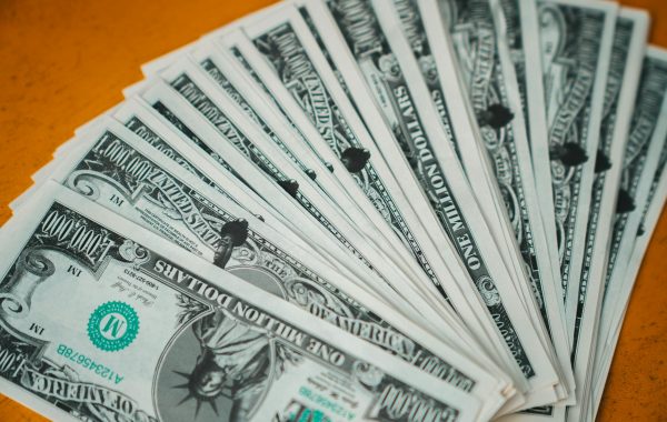 كيف تبدأ مسيرتك المهنية في الشركات التجارية بنجاح