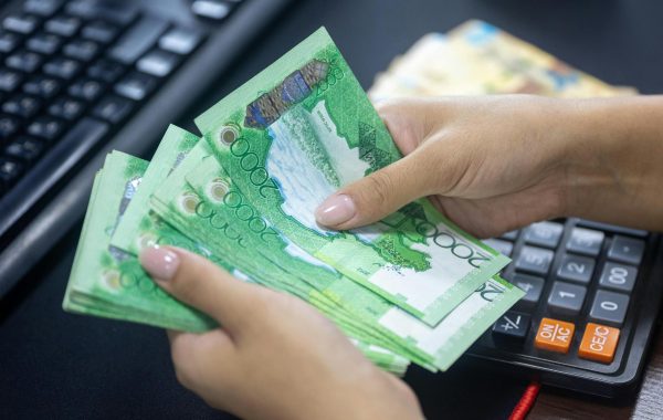 أفضل الممارسات لإدارة التمويل الشخصي والعملي بكفاءة