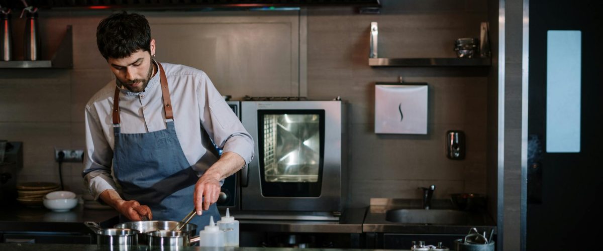 طريقة كبسة الدجاج العربية في قدر واحد للمبتدئين بخطوات سهلة