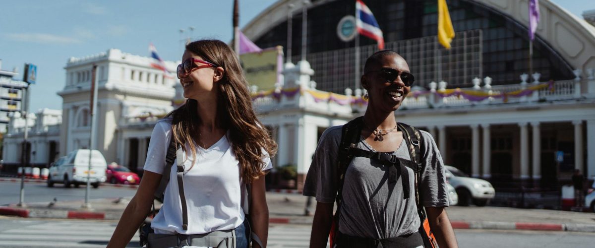 إحياء أبوظبي الثقافي: متاحف وفنون وتراث نابض بالحياة