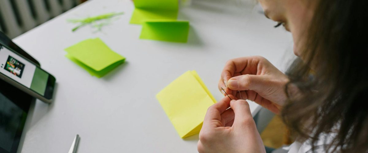 كيف تصنع مظلة خيمة بدوية لغرفة نومك بخطوات سهلة