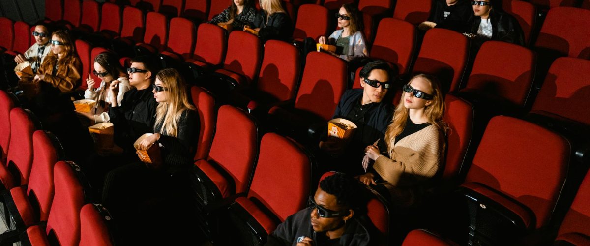 كيف تبرز "نيران صديقة" بين كوميديا ستارز بلاي العربية؟