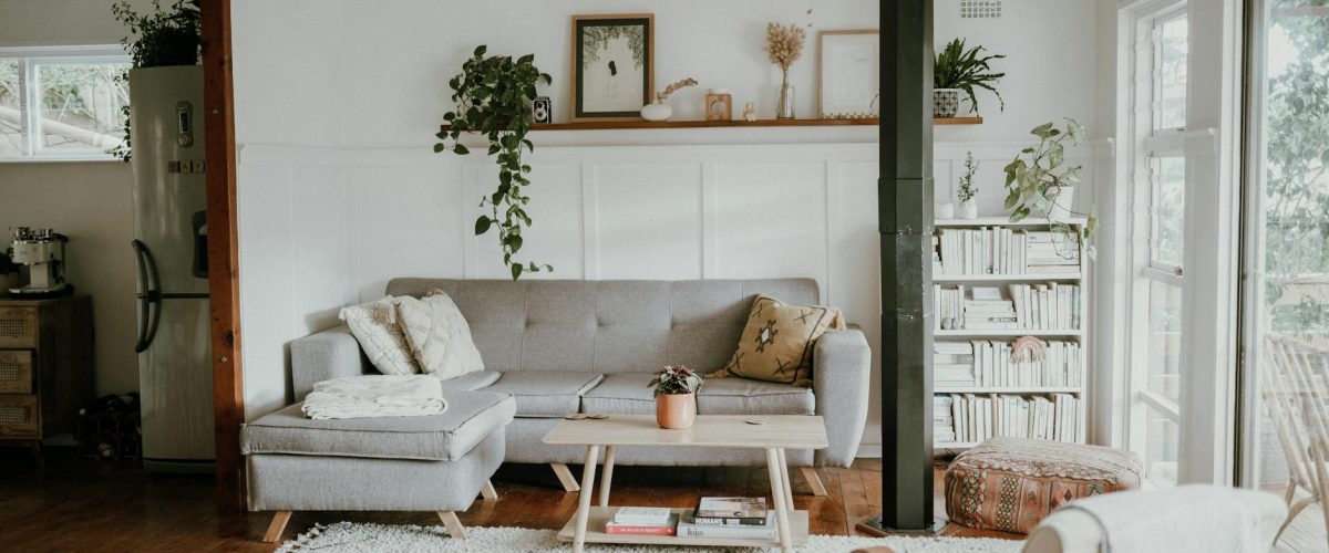 حياكة أوراق النخيل في المنزل: فن السلال التقليدي ببساطة