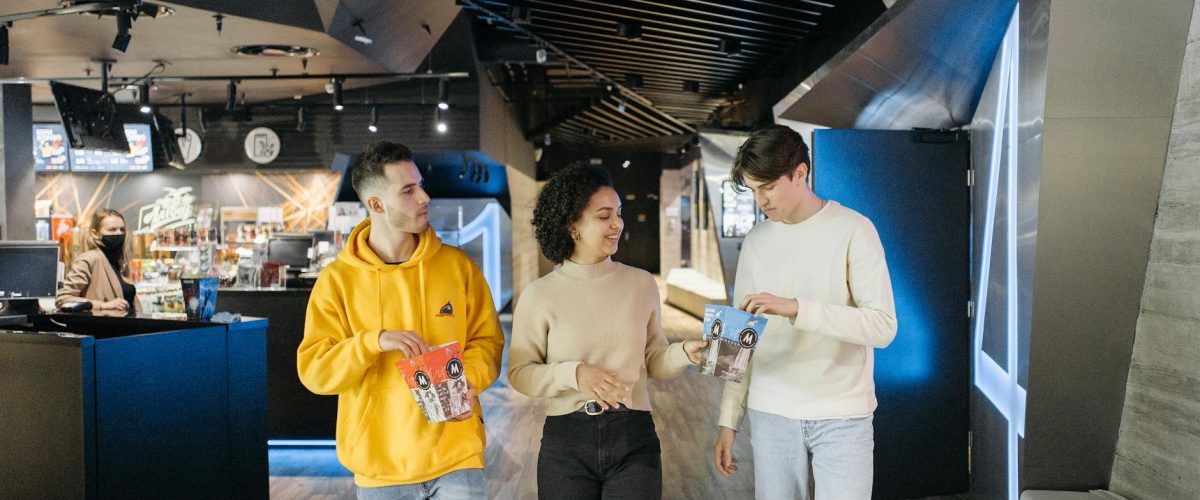 مراجعة "لمار": كوميديا عربية جريئة على ستارز بلاي