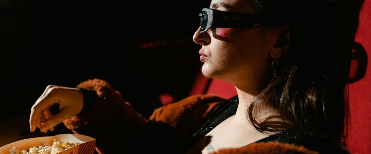 كيف يقارن "جراند هوتيل" بالمسلسلات العالمية على شاهد؟