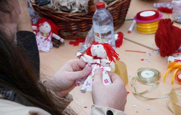 حوّل أبسط أباجورة بتصاميم زخارف عربية أنيقة بسهولة