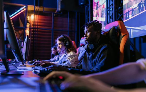 الدليل الشامل لـ دوتا 2: تي آي 2024 – الجوائز والفرق